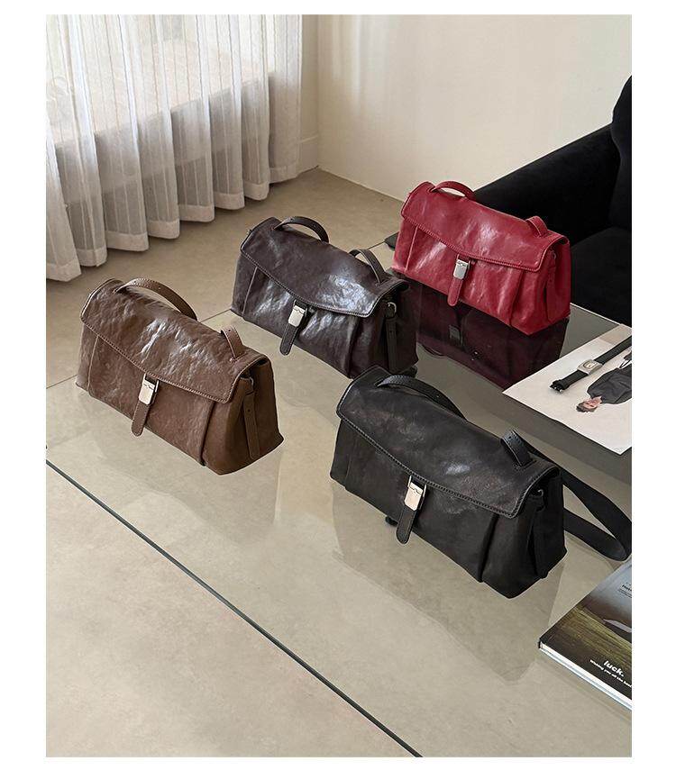 Women's Flip-Top Messenger Bag 2026 – New Retro Stylish Leather Baguette Crossbody Shoulder Bag for Commute