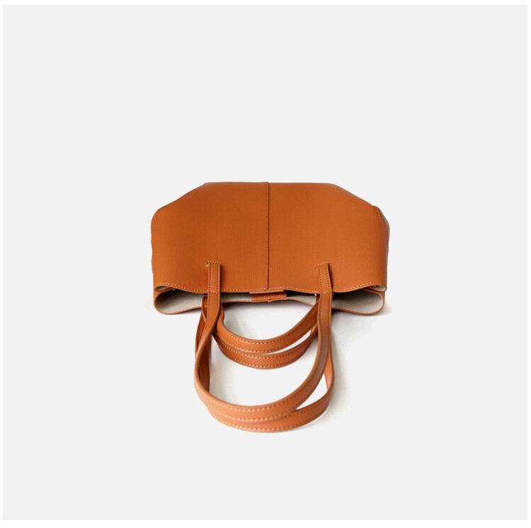 Niche Leather Tote: Large Capacity, Caramel-Textured Shoulder & Handbag for Women