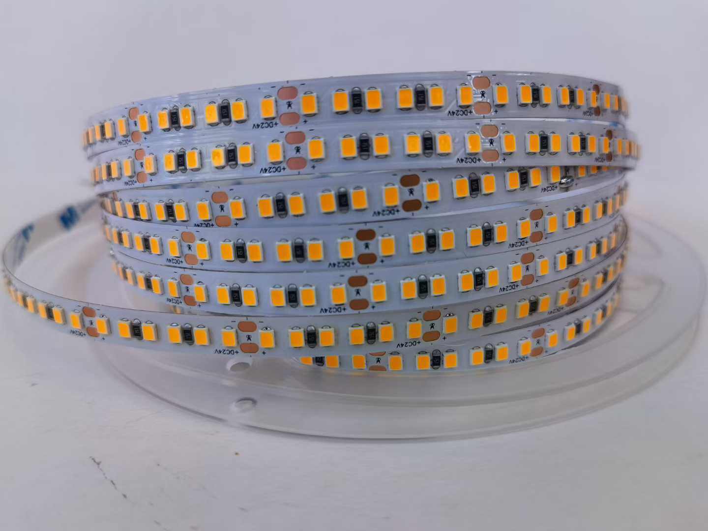 Single-color LED strip 6