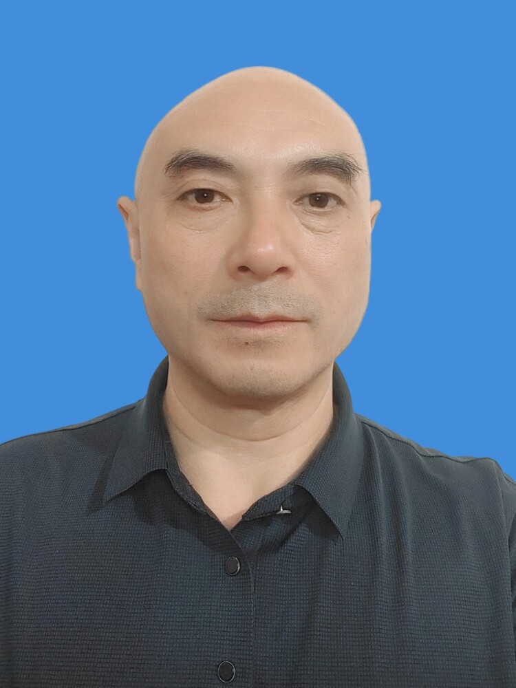 杨炯春