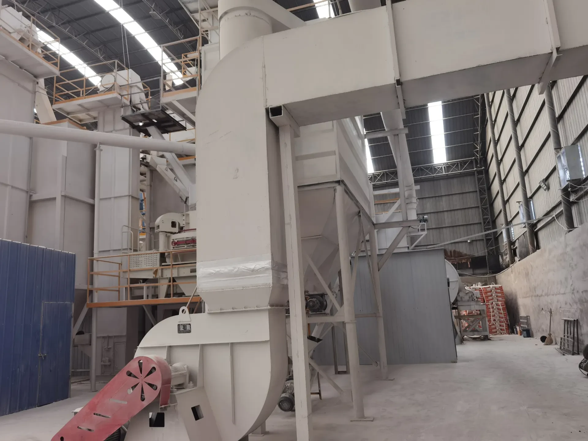Panoramic view of the factory floor (real photo)