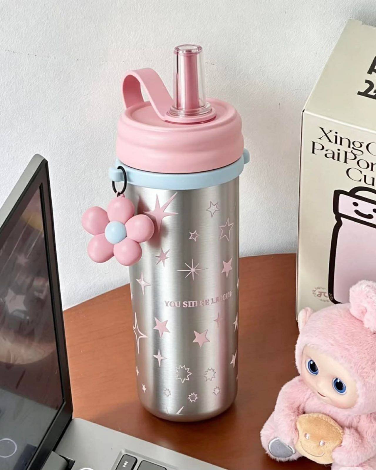 Star-patterned thermos flask