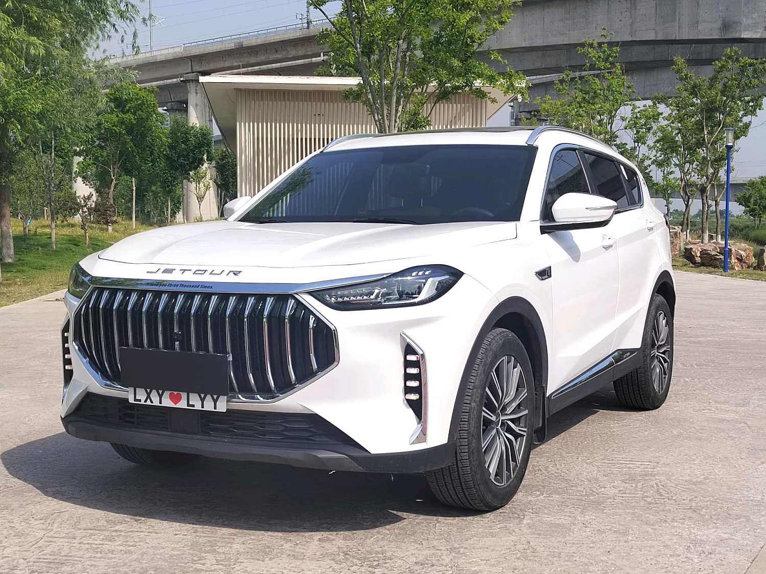 JETOUR X70plus