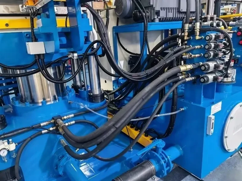 SAE 100R2AT / EN 853 2SN