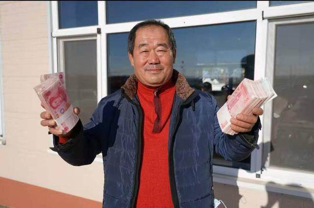 李秀英