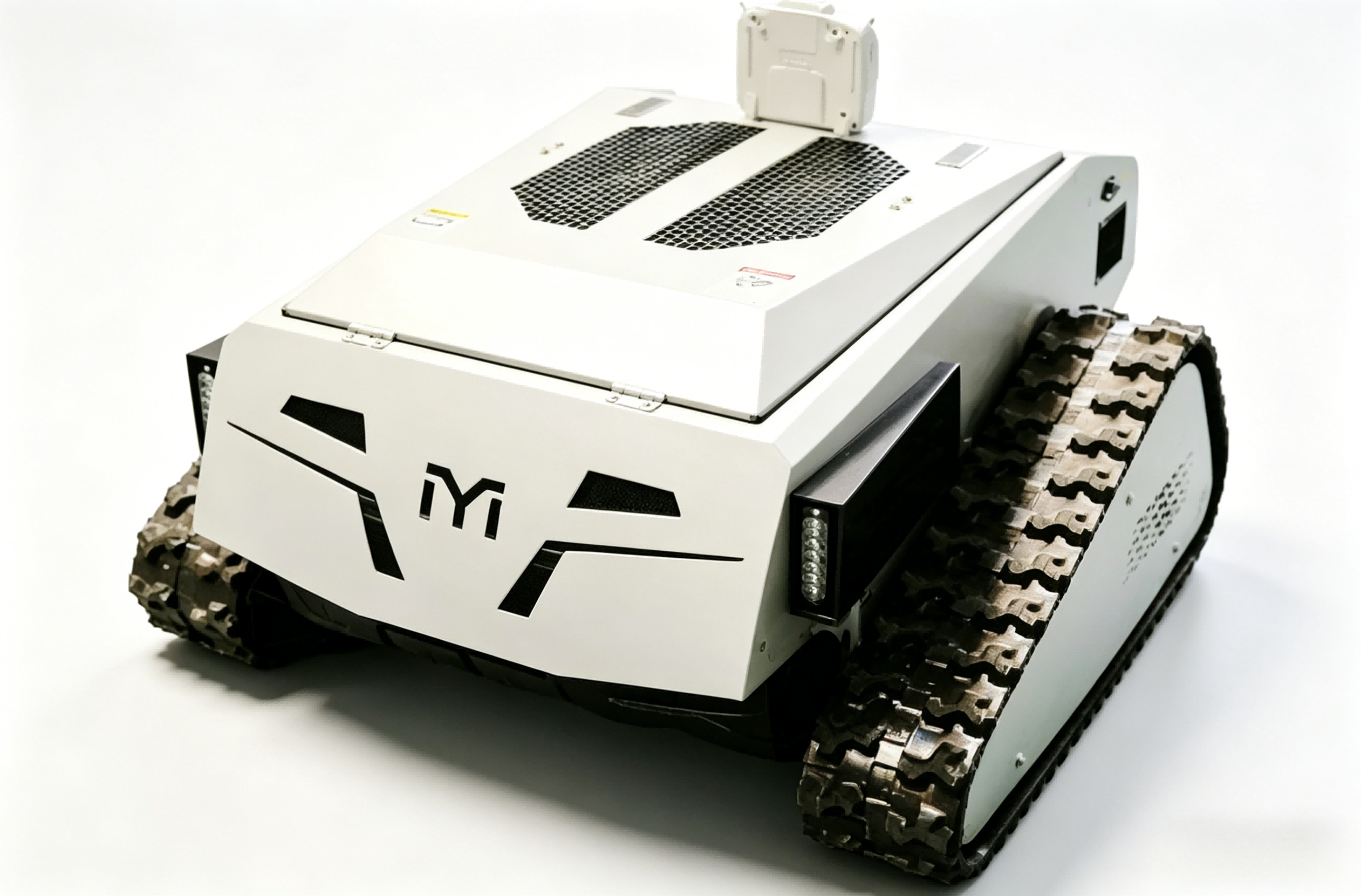 FT-550L Lithium: Fengte Launches Zero-Emission RC Tracked Mower for Regulated Markets