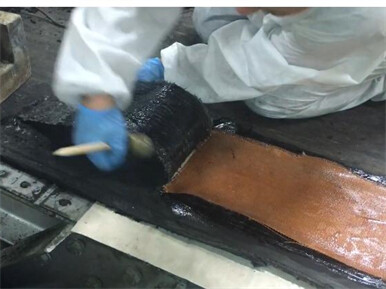 输送带接头修补 - 意大利某工厂