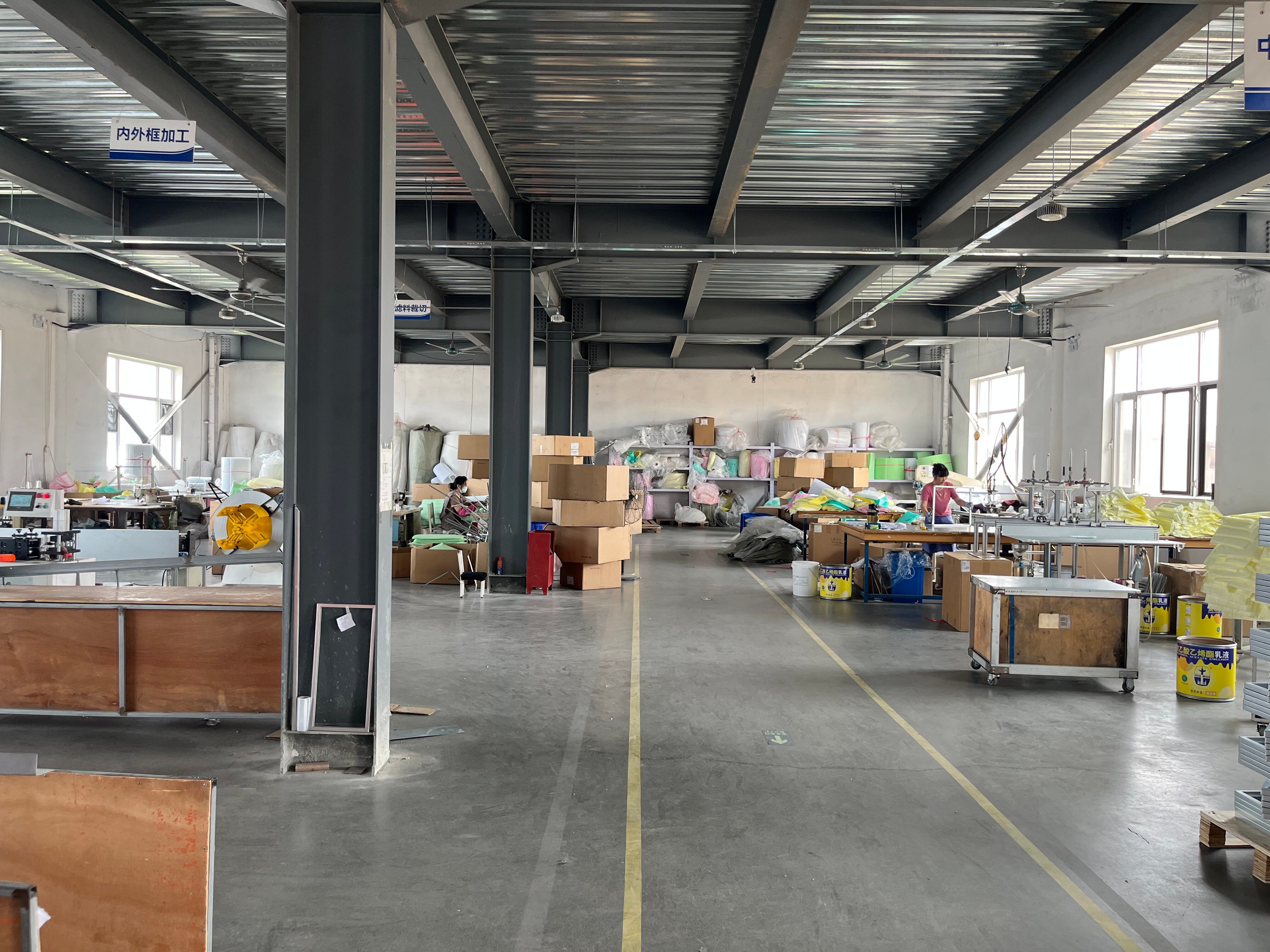 Real-world view of the medium and high-efficiency filter production workshop 1