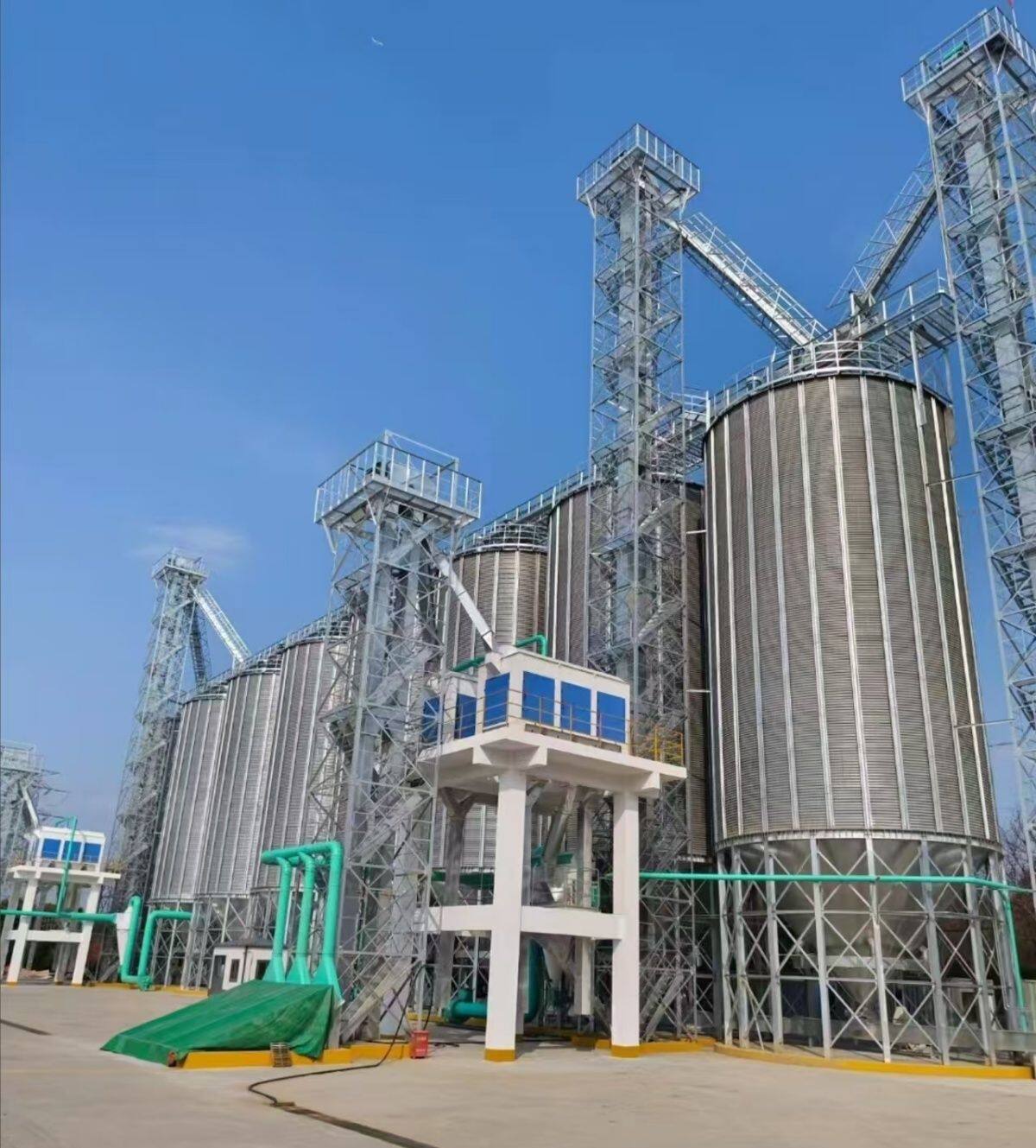 Grain storage center for a corn-growing farm in Colombia