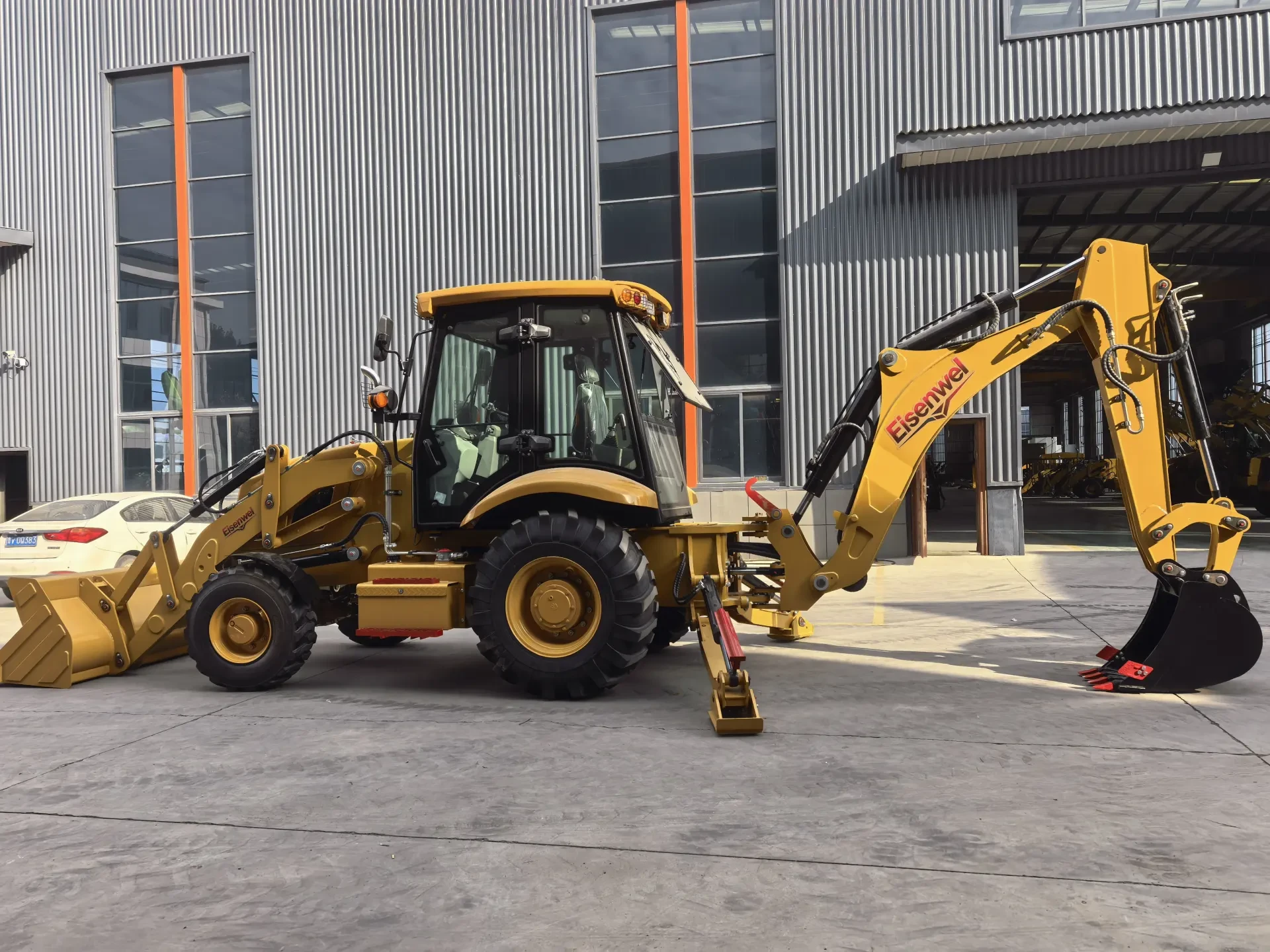 420D Backhoe Loader