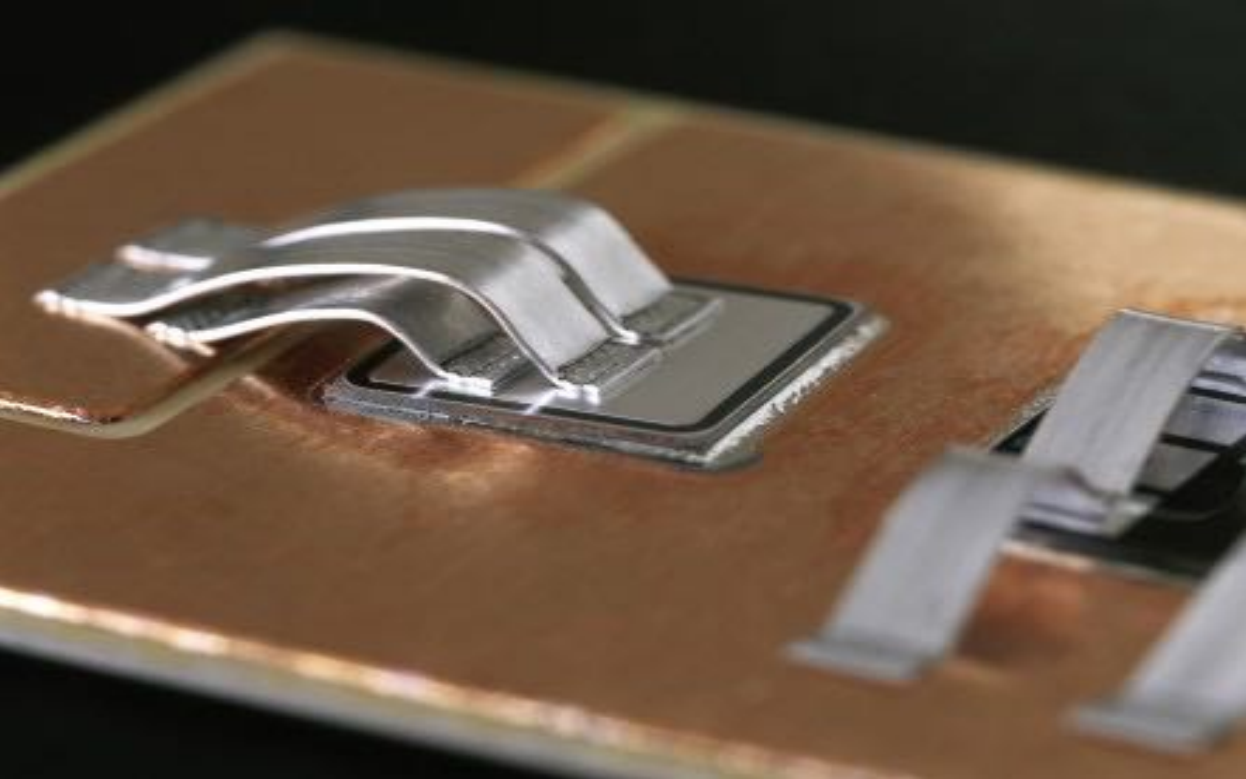 Aluminum strip ultrasonic bonding