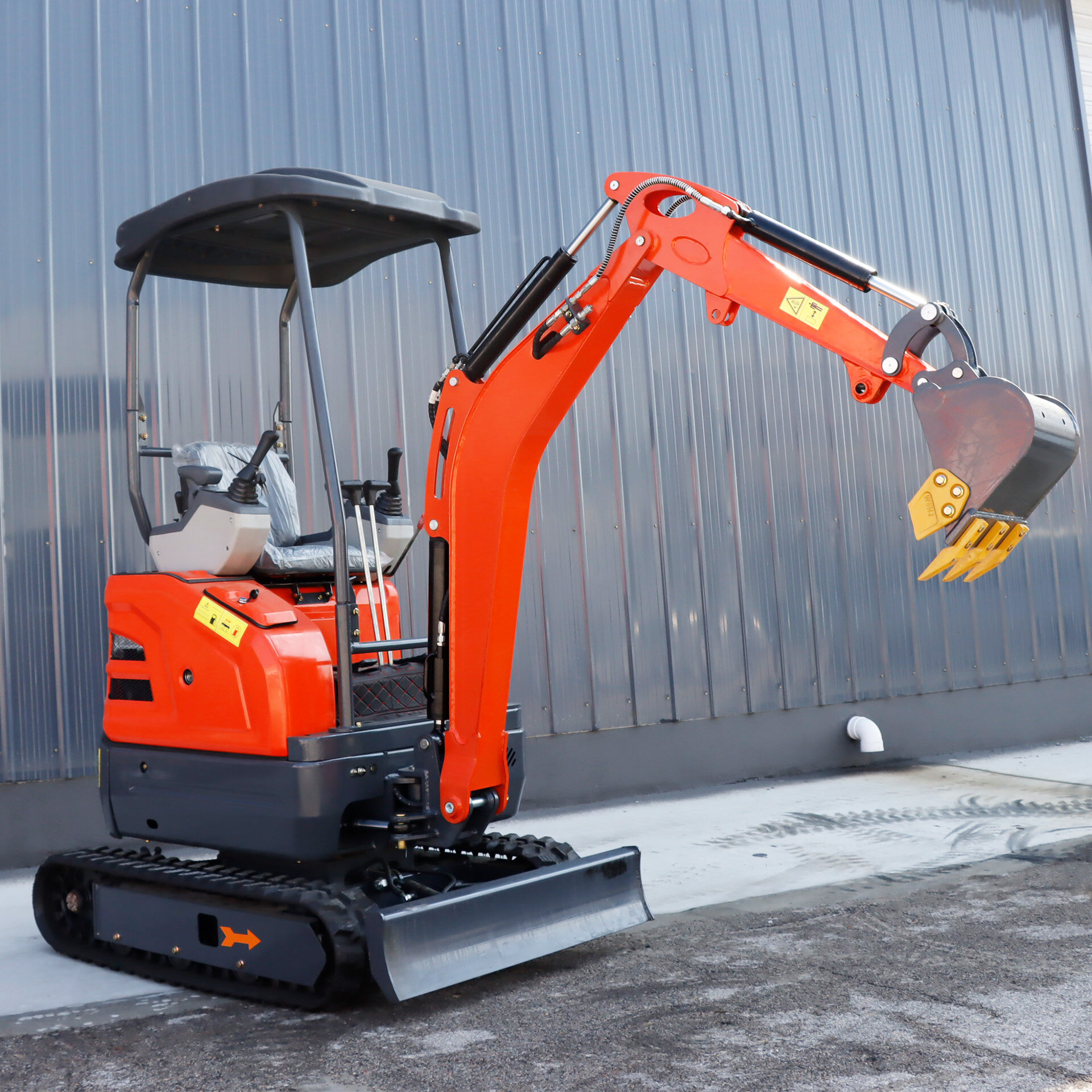 Mini Excavators M17