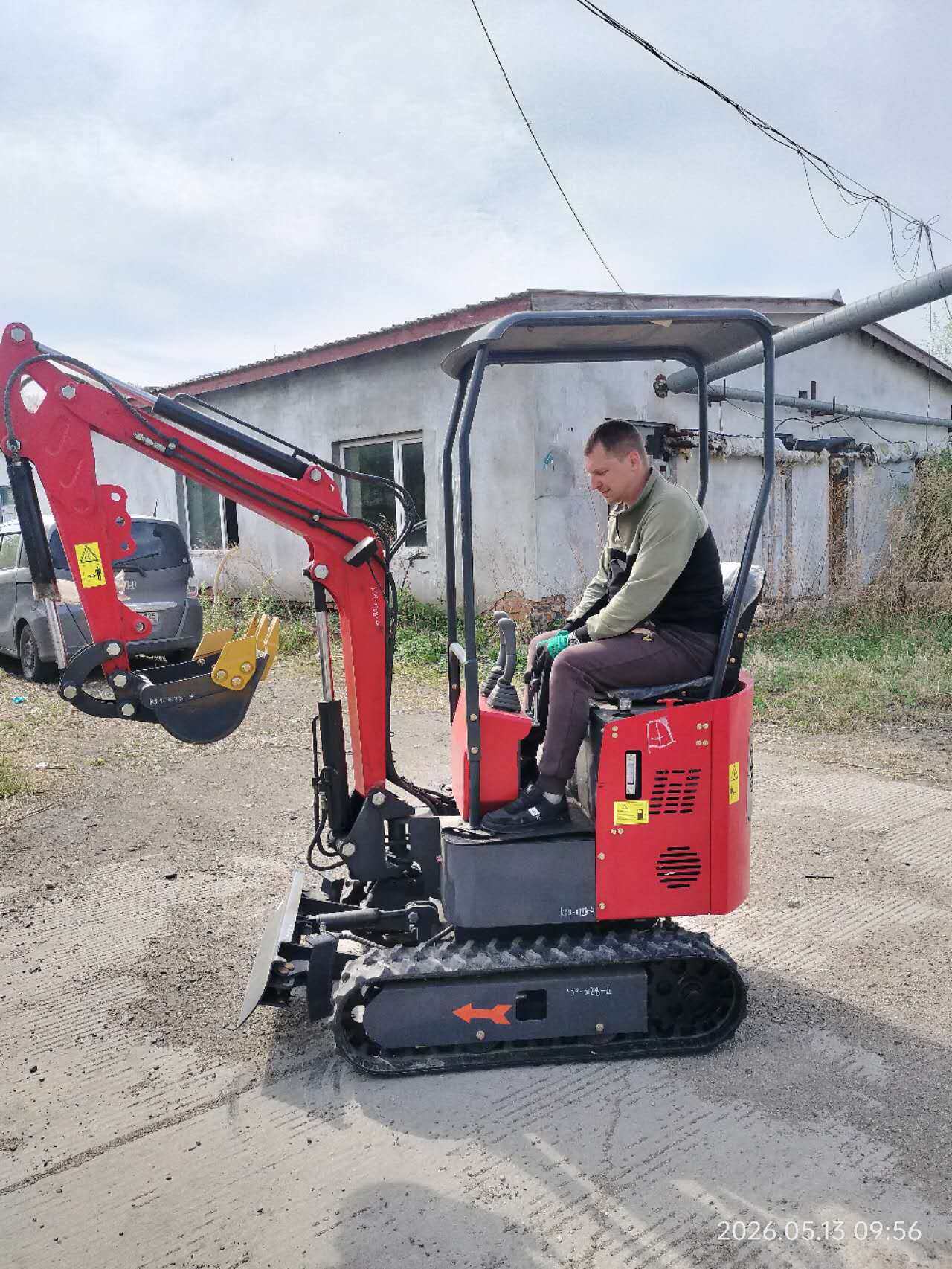 Russian Customer Story: MEGREZ M12 – Small Machine, Big Value