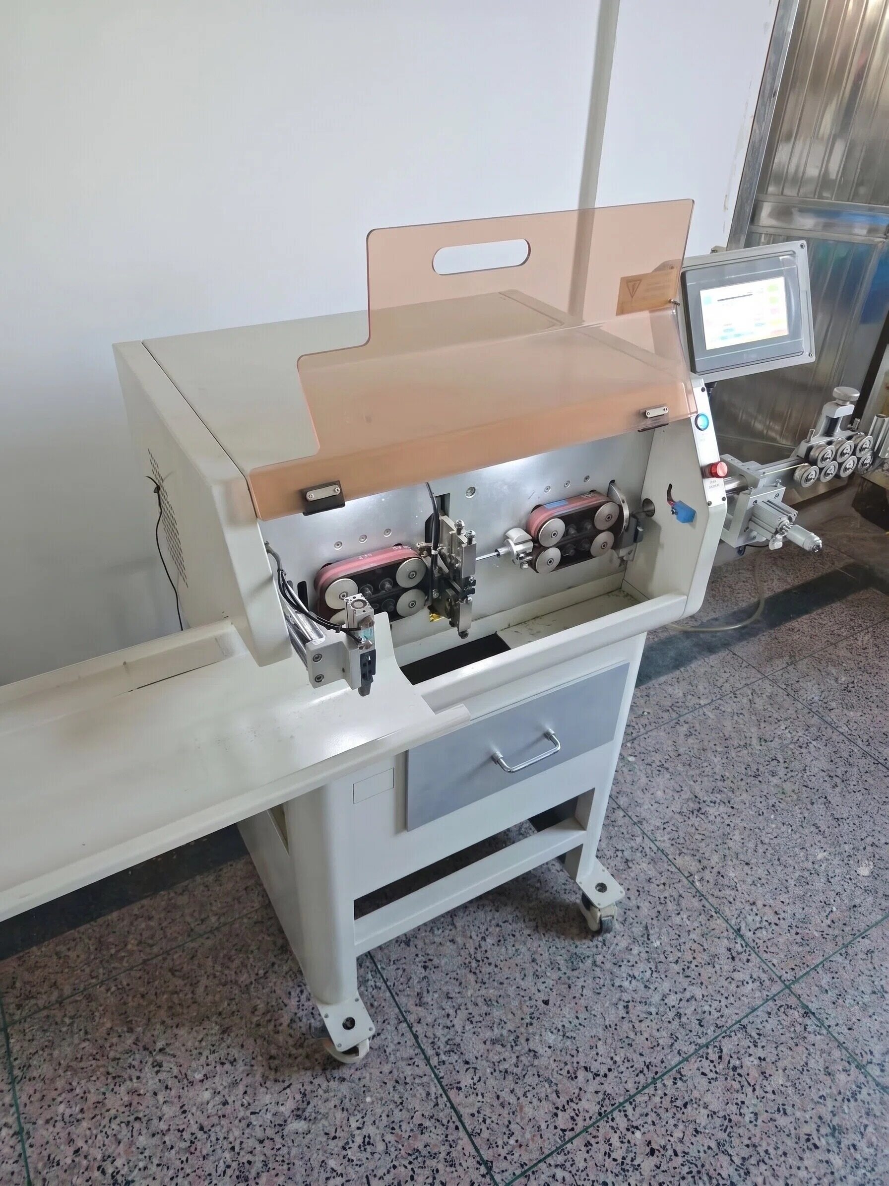 Crimping Machine
