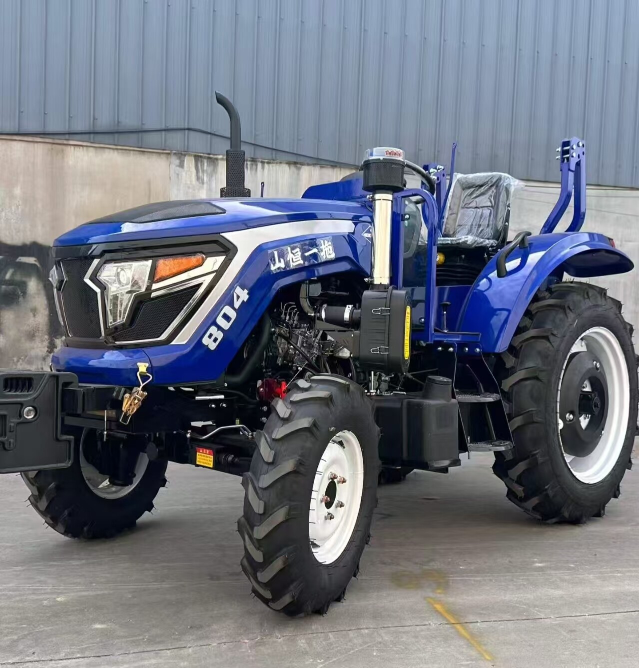 WH-804 All-Wheel-Drive Tractor