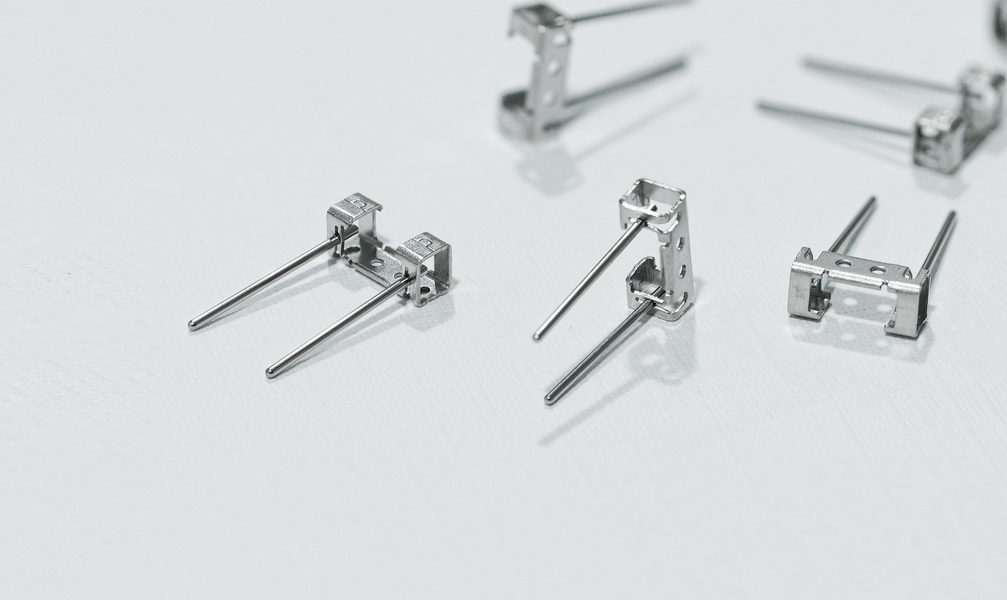 Guide pin