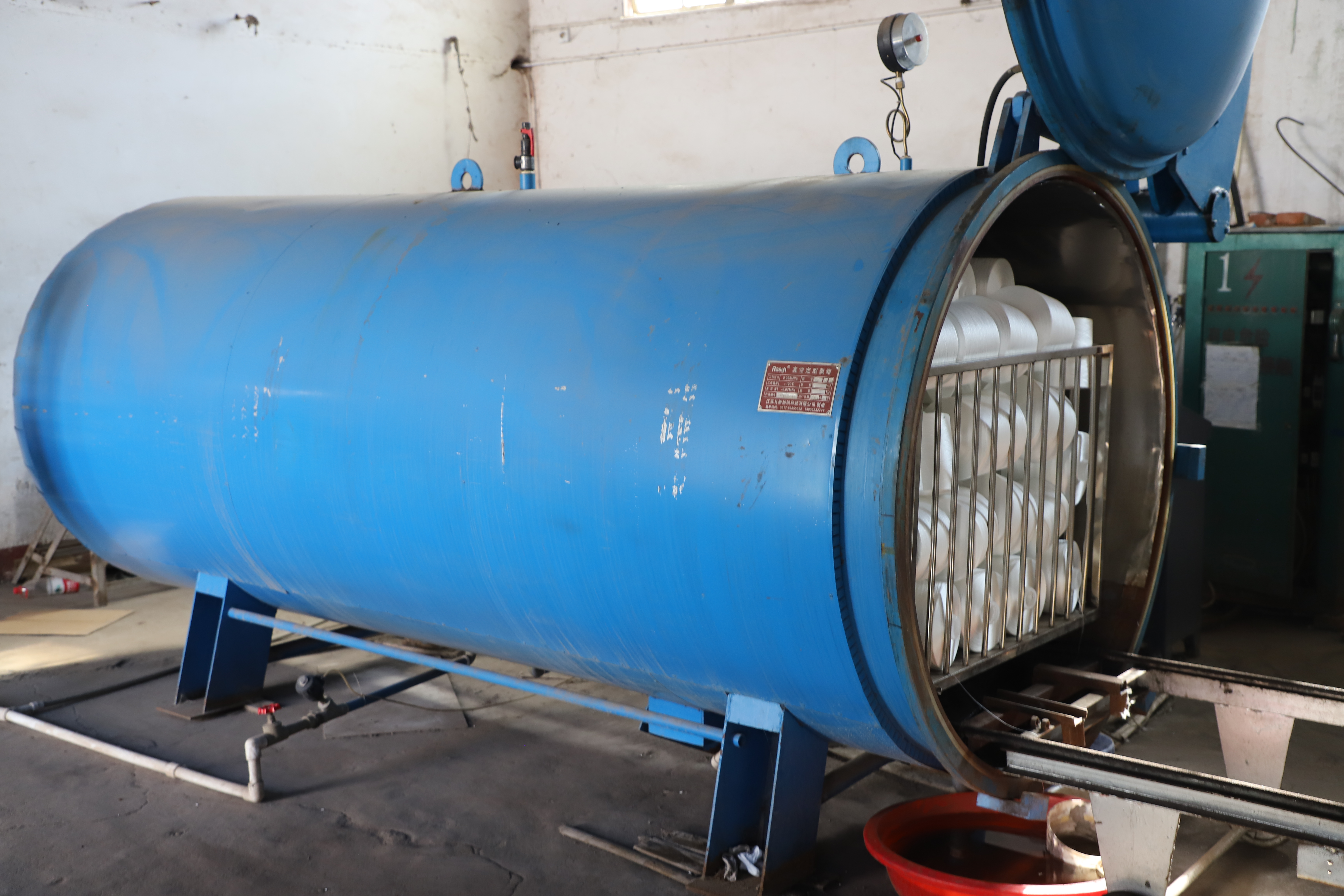 High-Temperature Dyeing & Treatment