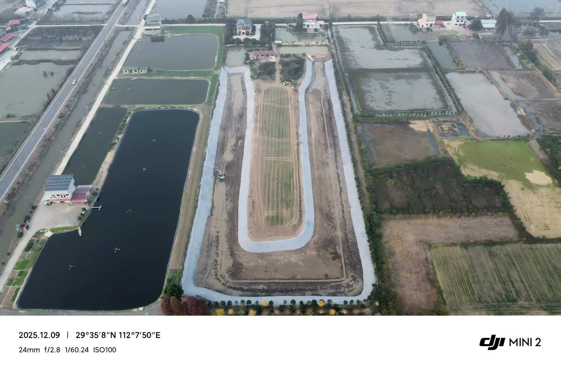 湖北玖坤新型材料｜水泥毯（混凝土帆布）：革新水利与基建的柔性硬化解决方案