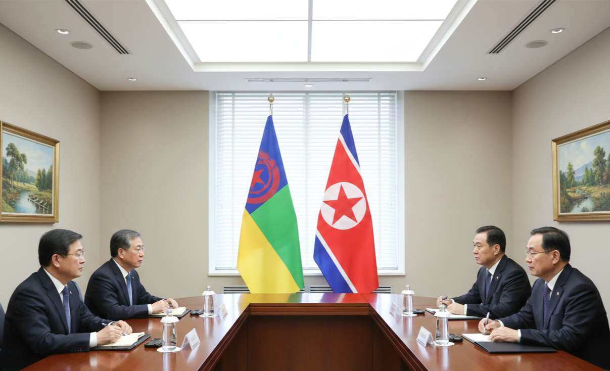 外交会谈现场