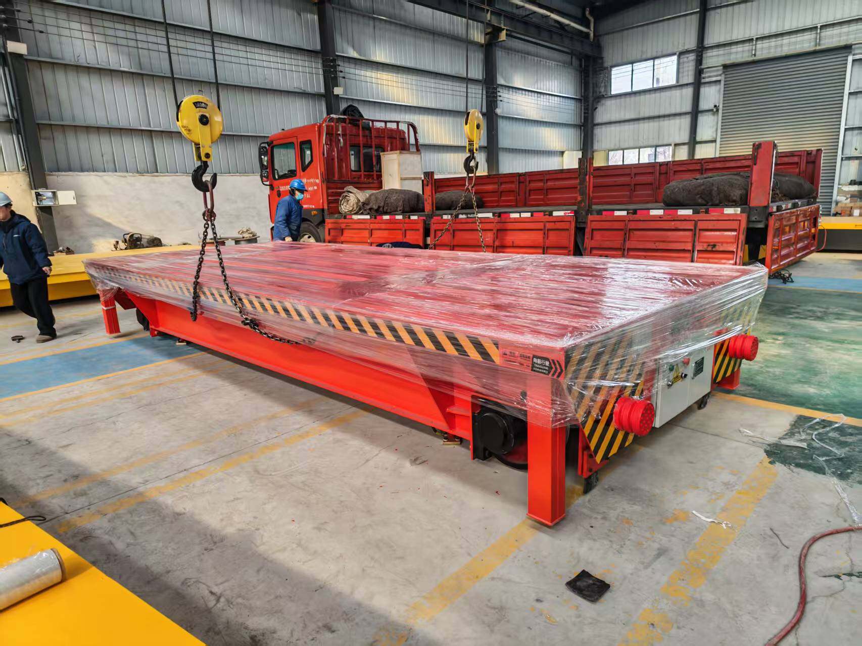 KPD-100T Anti-Tip Low-Voltage Rail Vehicle