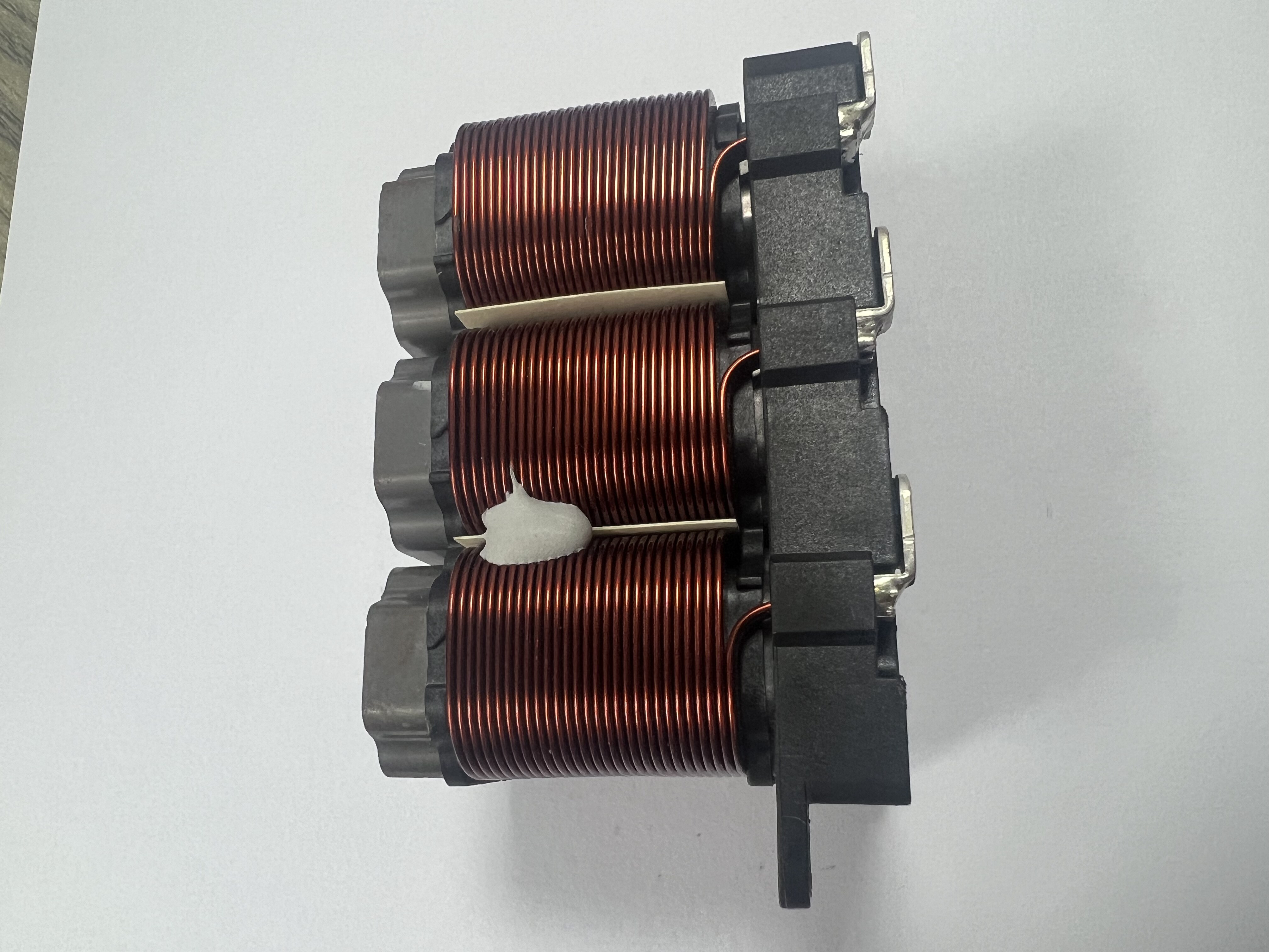 Three-phase common-mode inductor