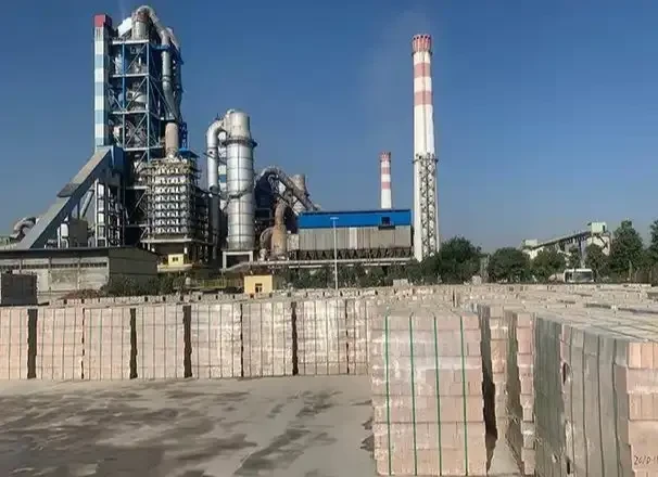 厂区门头与入口通道实景
