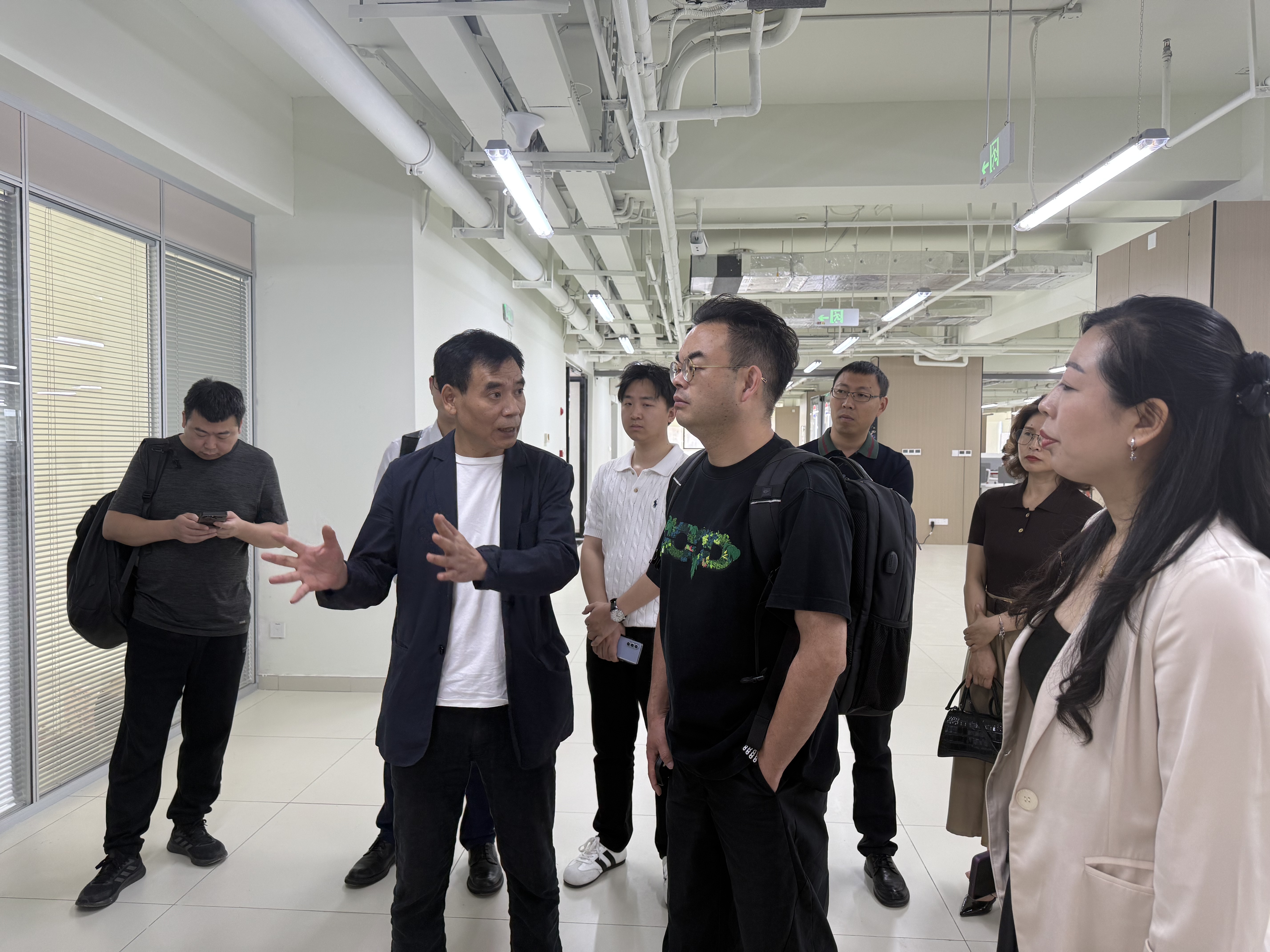 AI 赋能实体商业培训现场