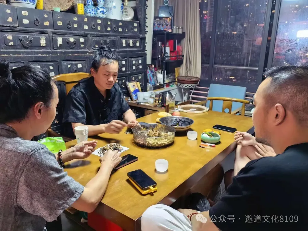 师父阐述睁眼见利的深意