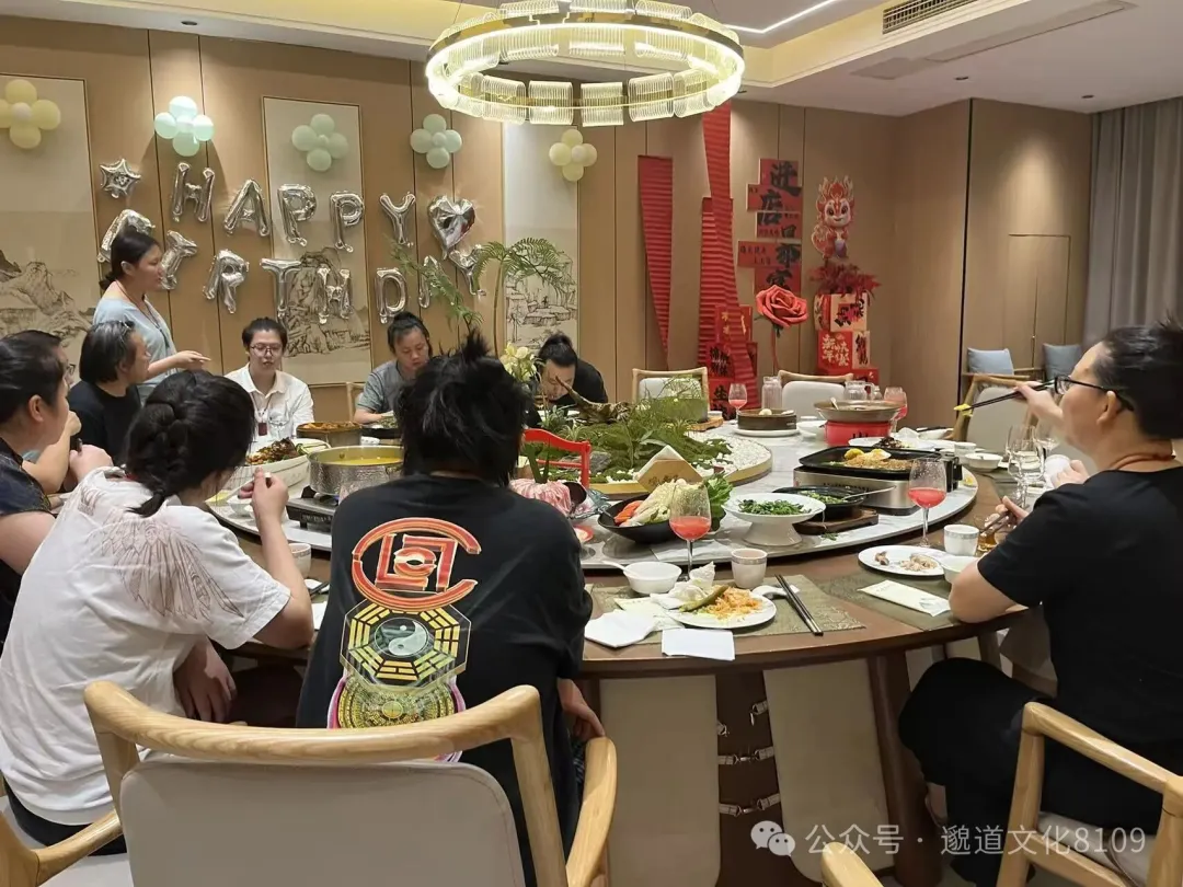 筋经指符术(二十)我的道士师父是中医:姜华师姐获得餐后的指针点穴根治膝痛秘传