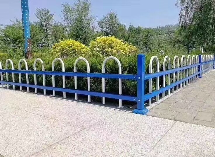 草坪护栏在园林景观中的应用