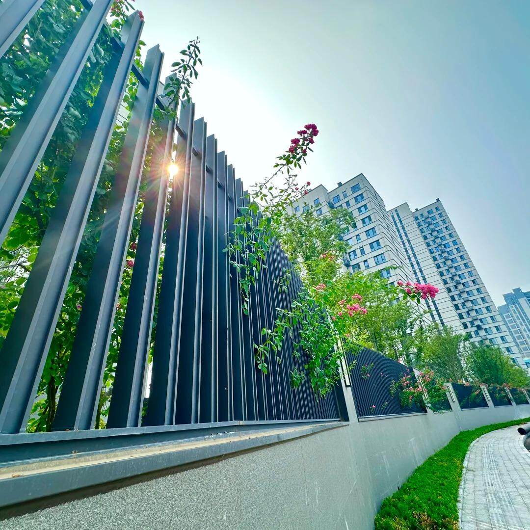 阳光花园小区围墙改造