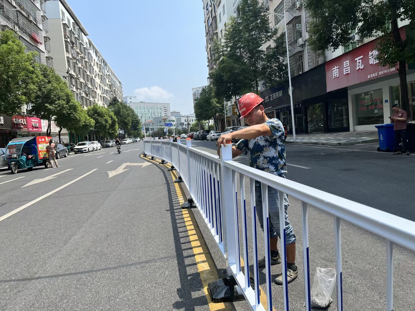 市政护栏安装施工规范与注意事项