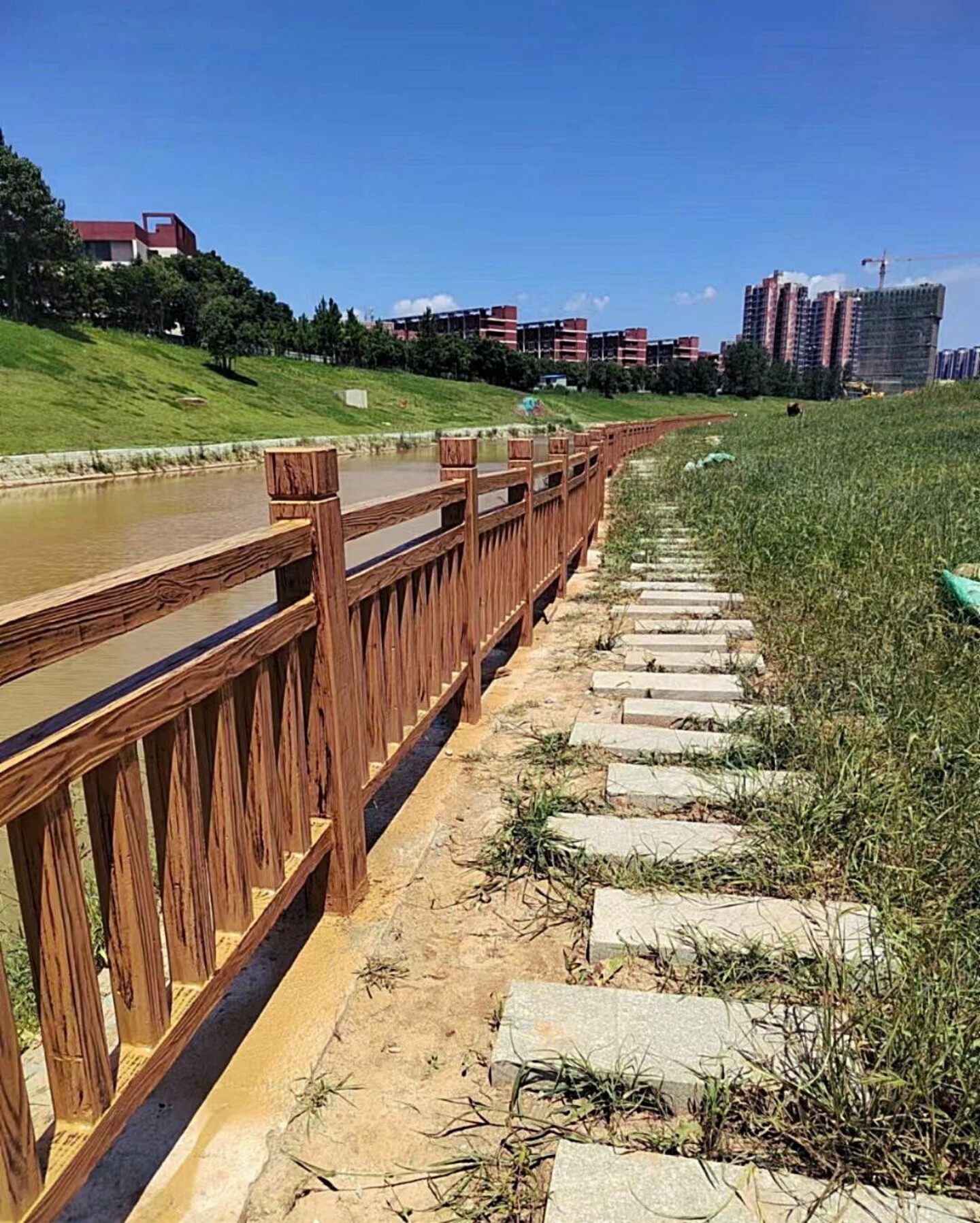 仿木护栏河岸案例