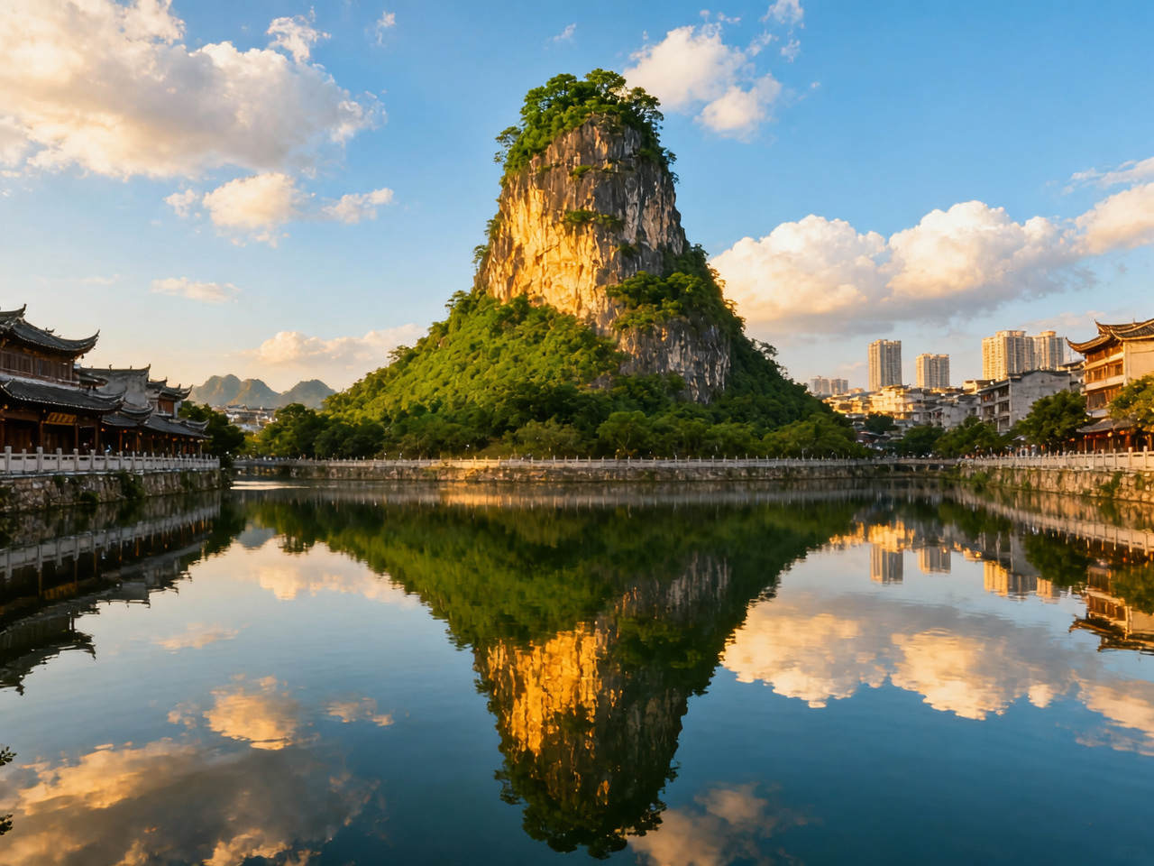 Elephant Trunk Hill & Solitary Beauty Peak