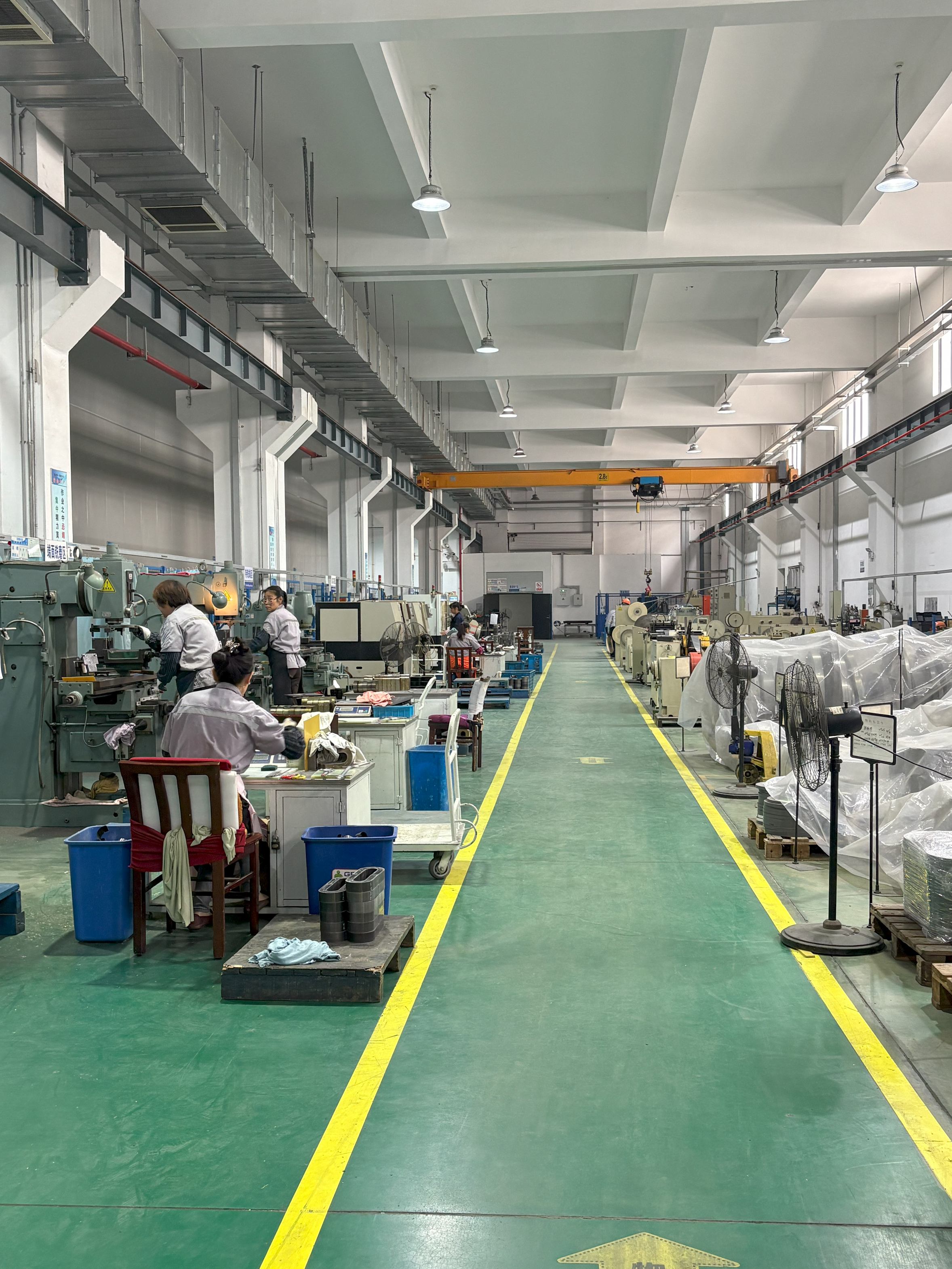 Cinacore production workshop with winding and assembly lines