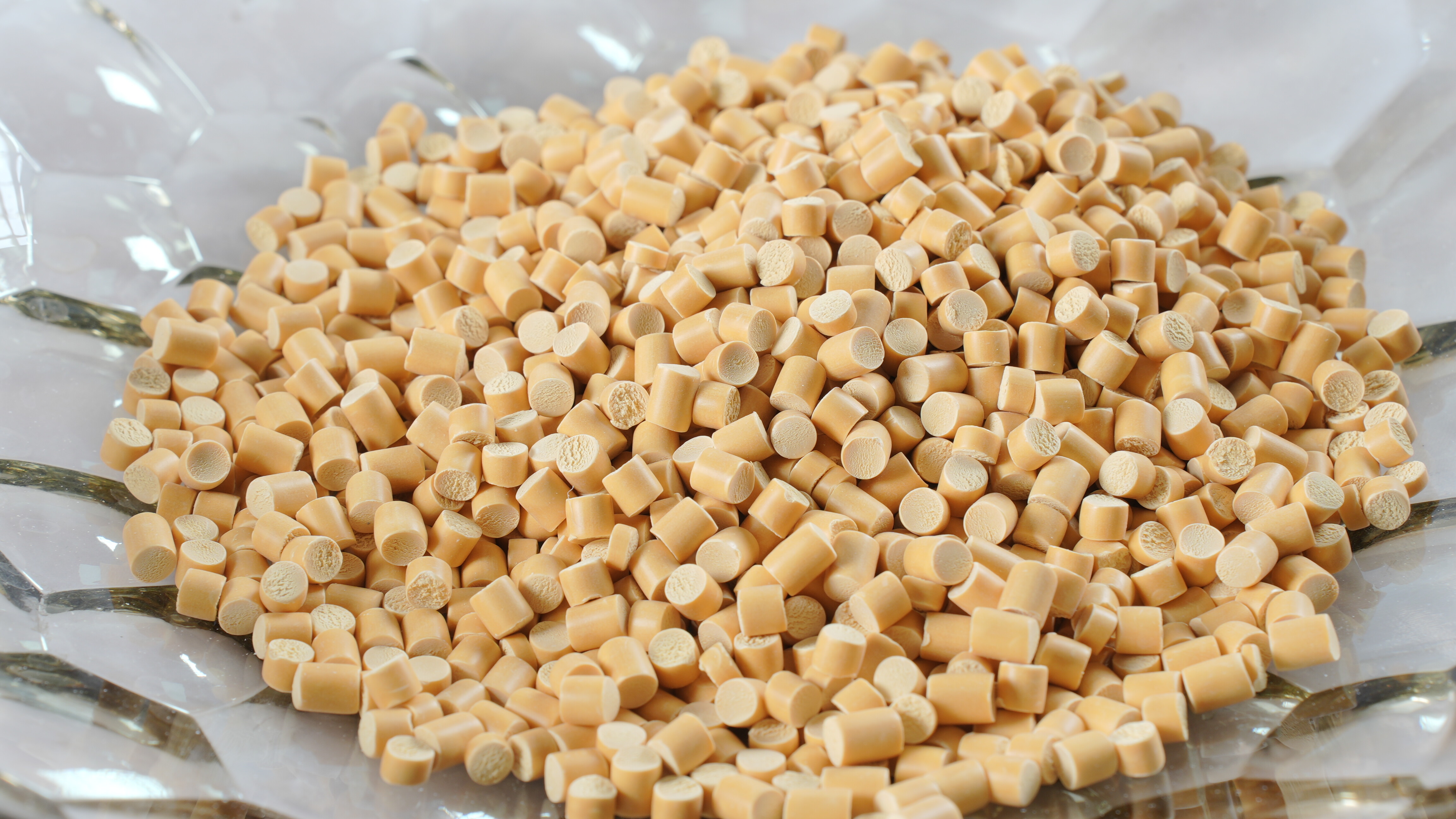 Injection-molded PVC pellets