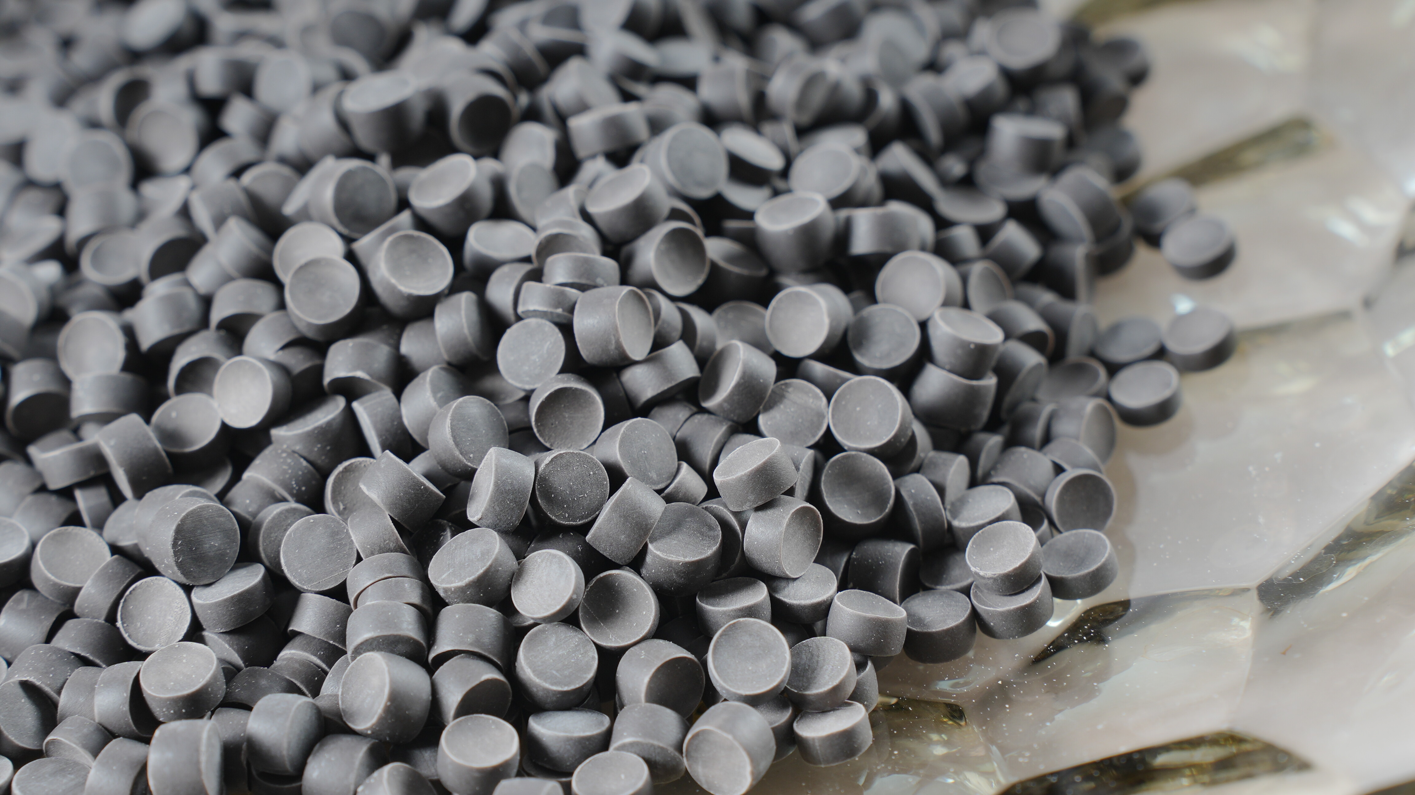 Black PVC pellets
