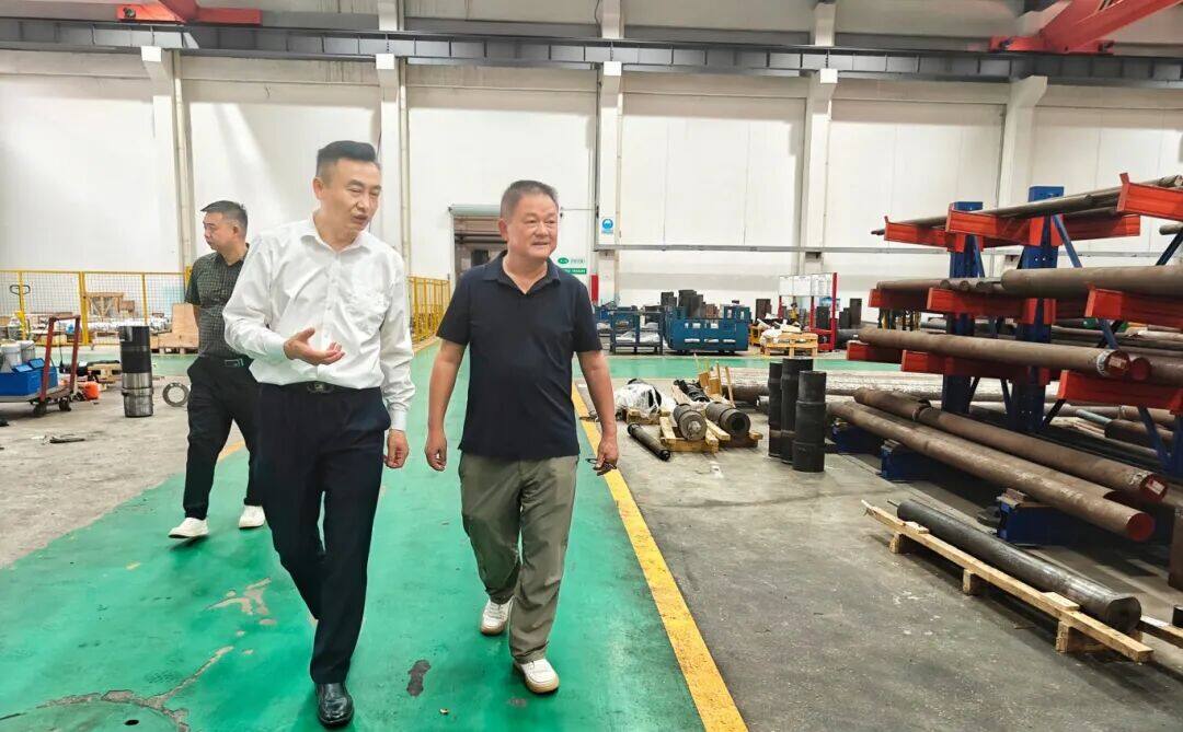 Chongqing Borun Mold Visits Yulong Precision Machinery; Both Parties Engage in In-Depth Dialogue to Foster Development