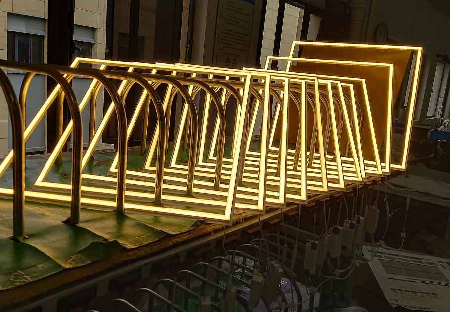 Welding Frame Light Round and Square LED Panel light - Image 1