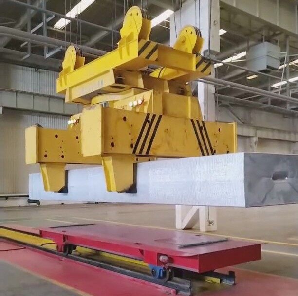 Electric Traversing Aluminum Ingot Tongs