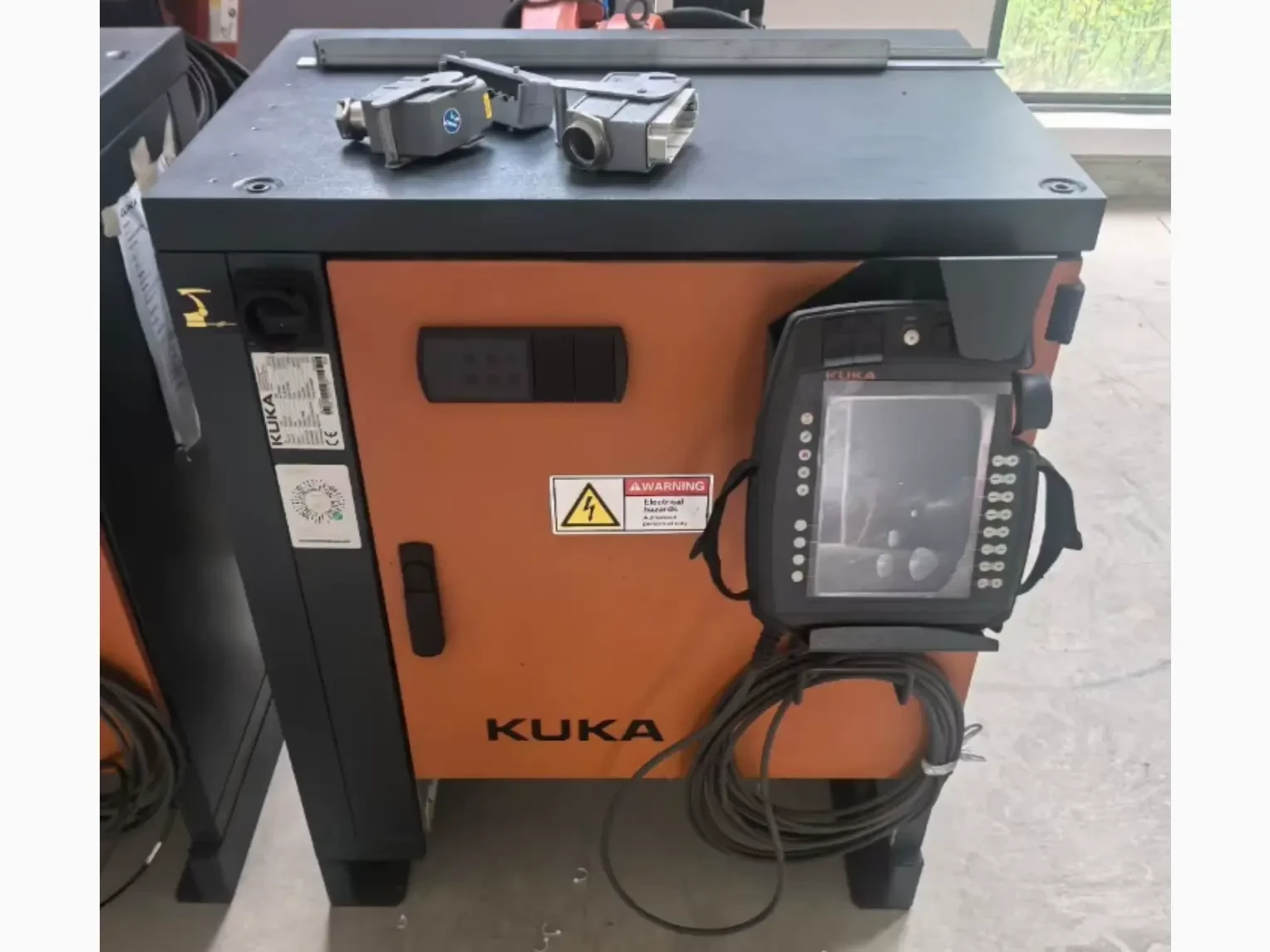 KUKA机器人KR20R1810控制柜