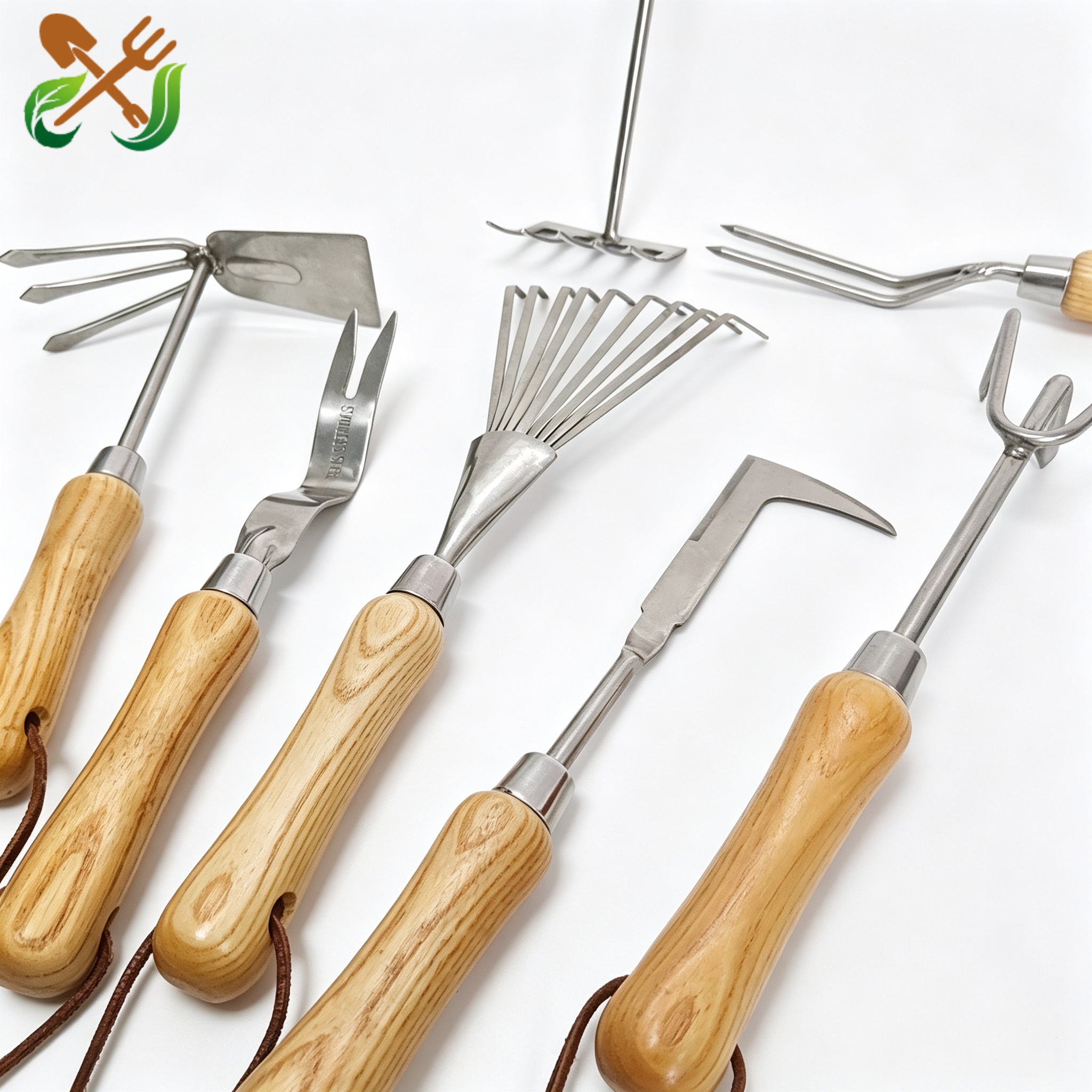 Professional Grade Wooden Handle Gardening Kit