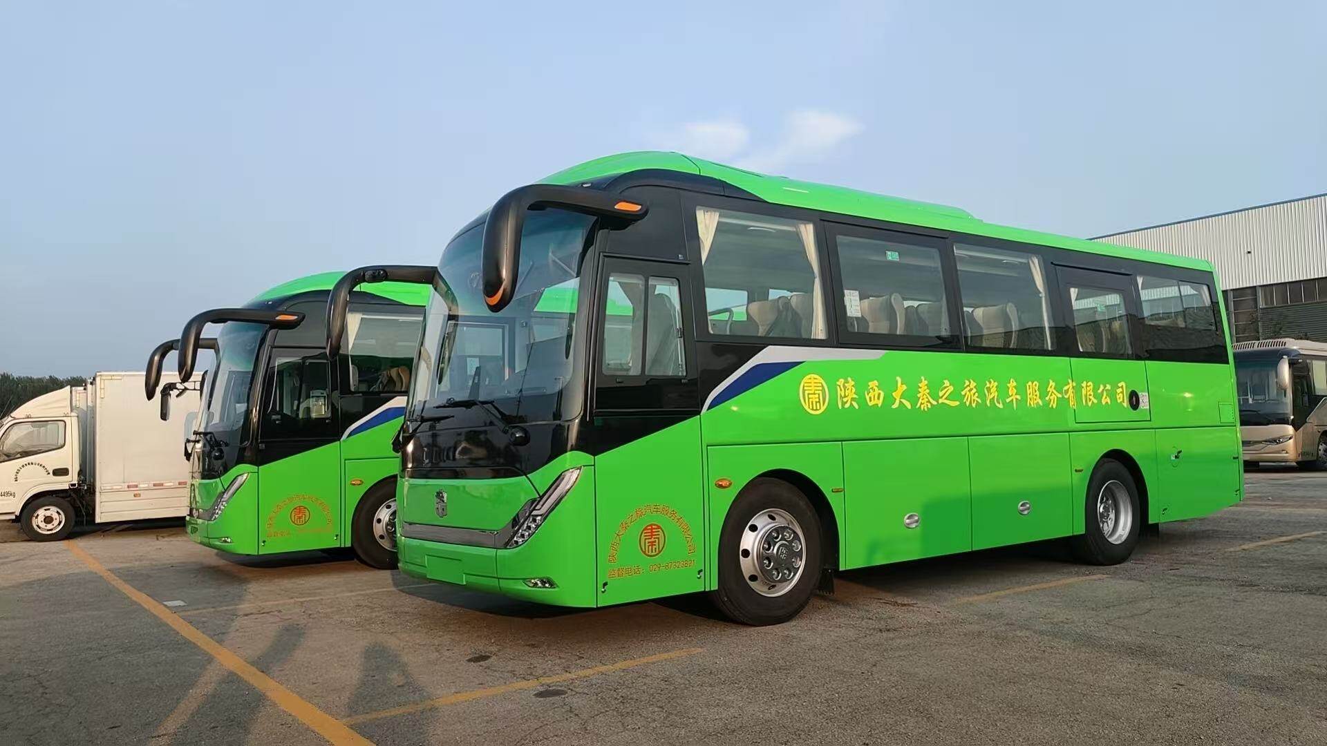 38座大巴