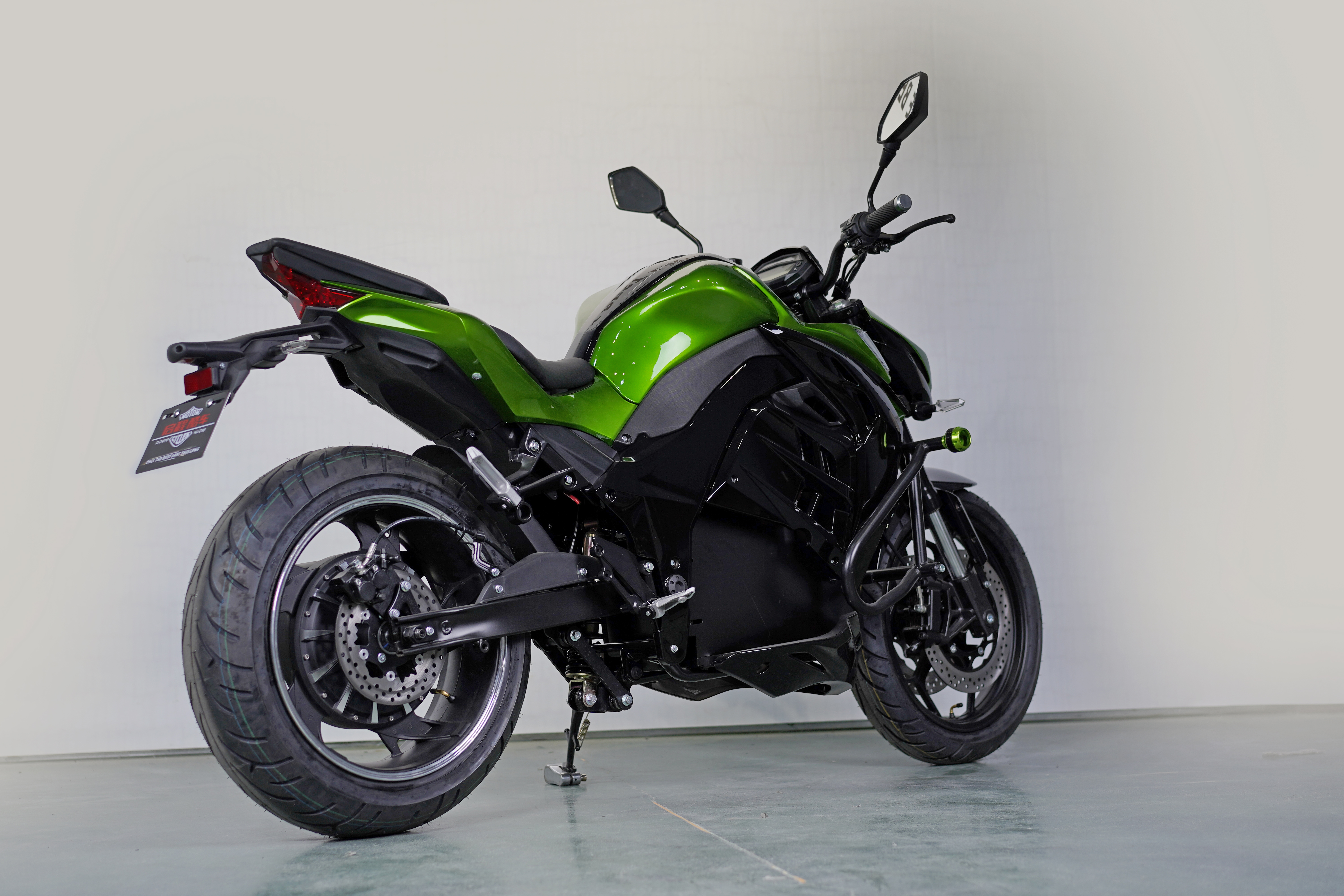 QCIX-Z1 000 Details 1