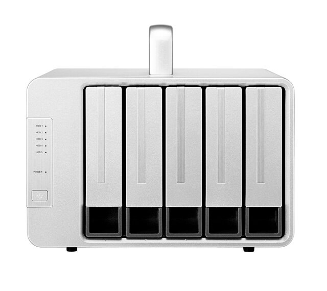 D5 Thunderbolt 3