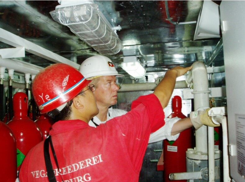 船舶设备技术检查 - Ship Equipment Technical Inspection