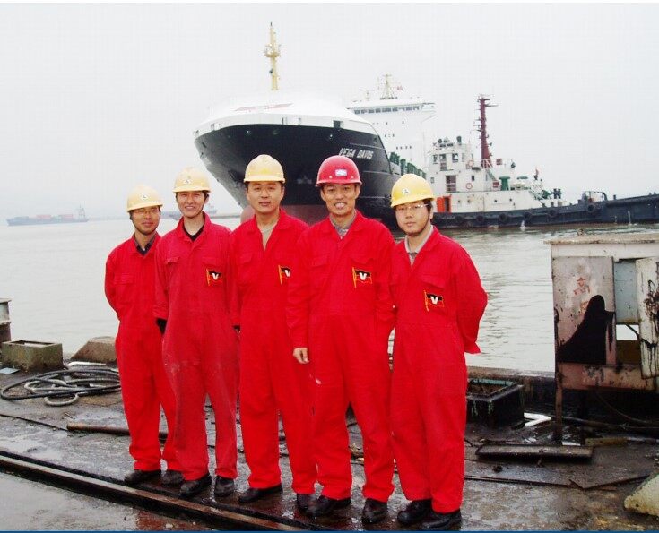 监造团队合影 - Supervision Team Photo
