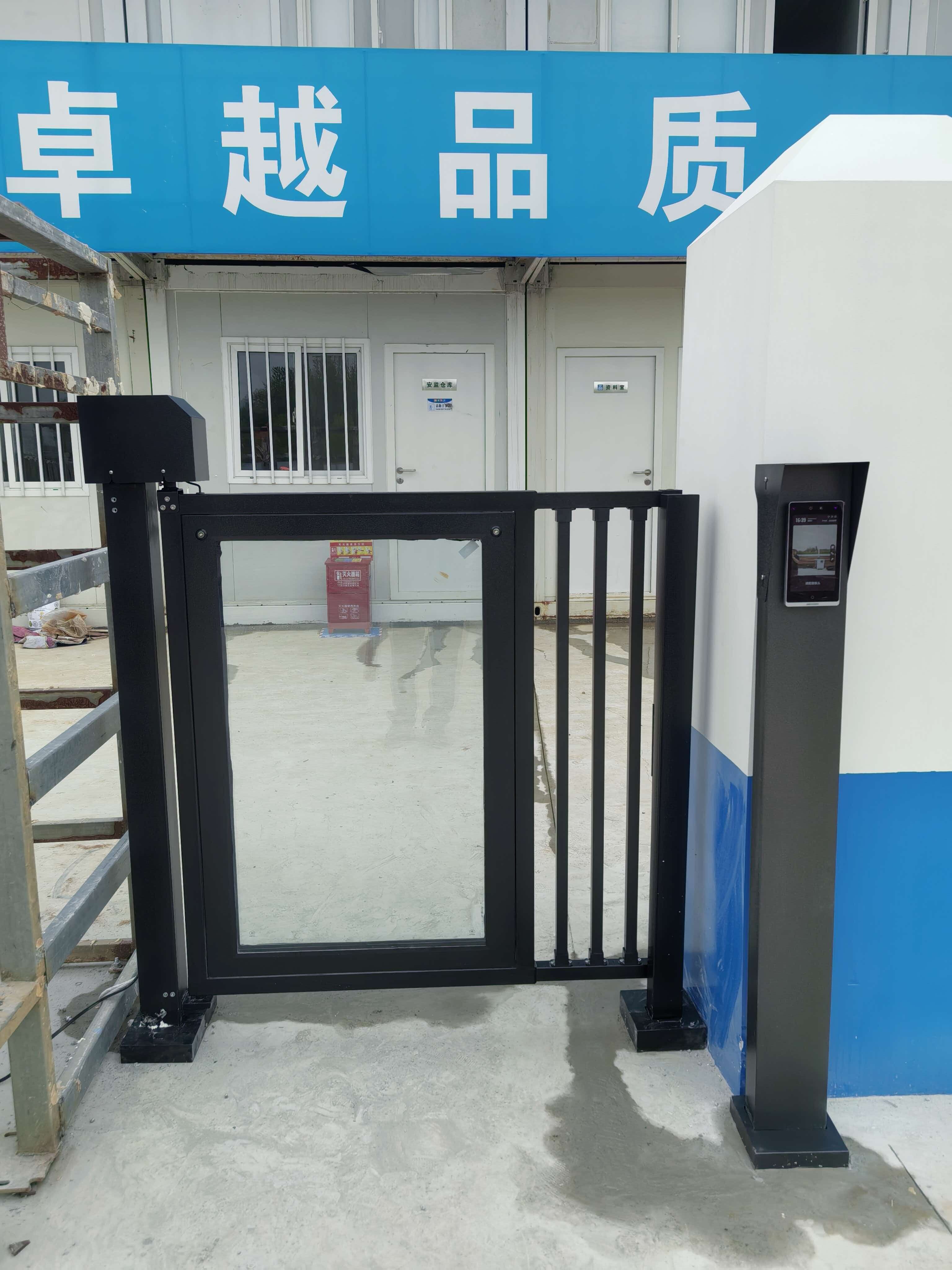 电动广告门产品展示
