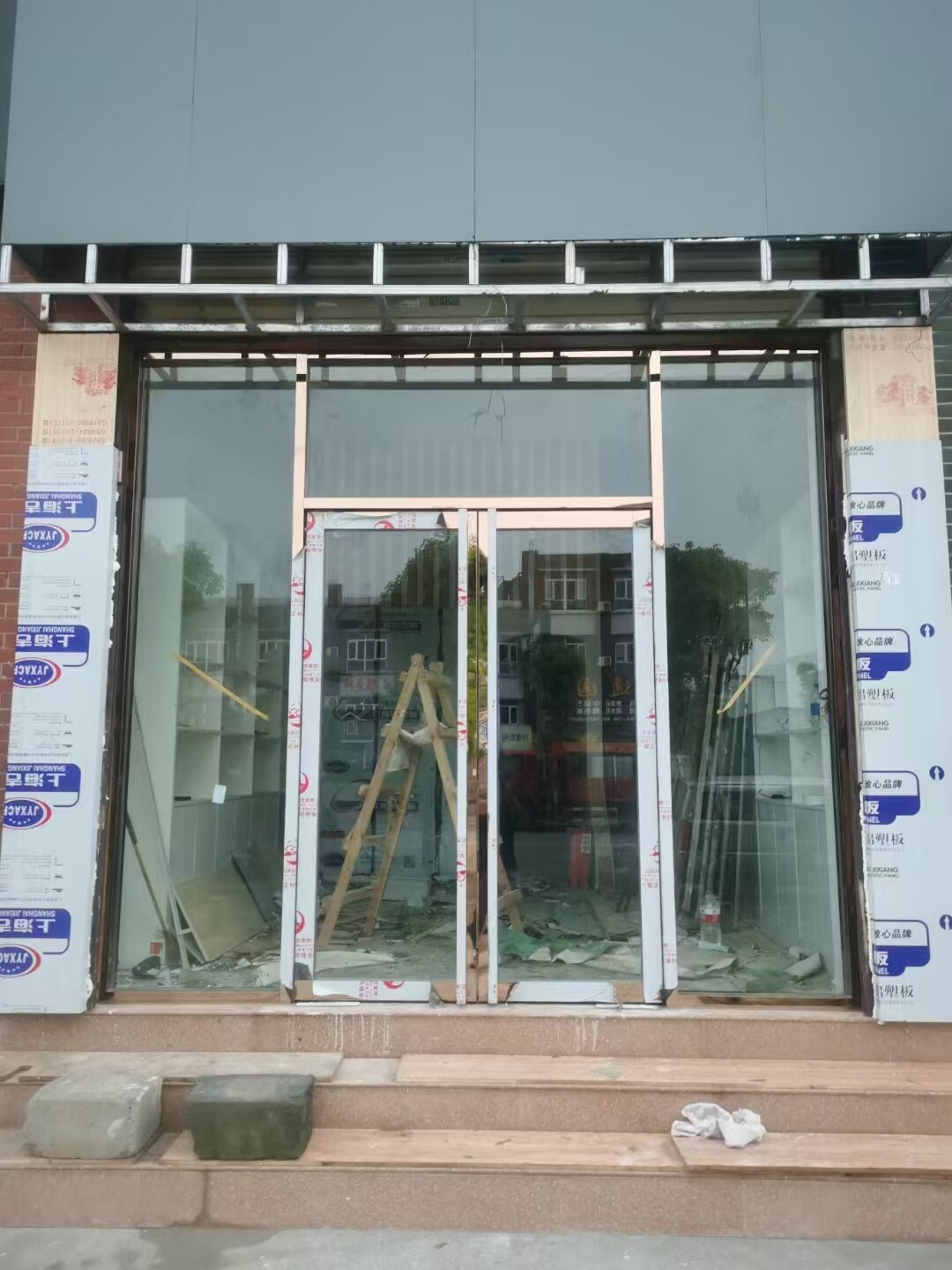 地弹门产品展示