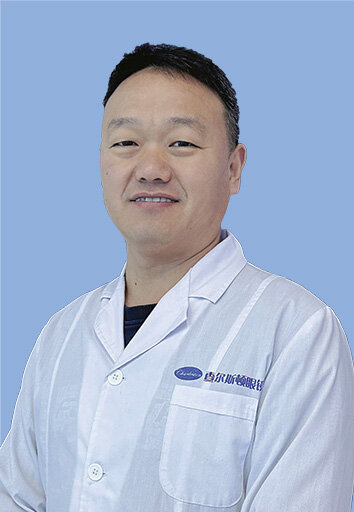 Charles Charleston Expert Zhen Jingjiang Portrait Photo